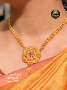 Premium gold plated net spinner necklace
